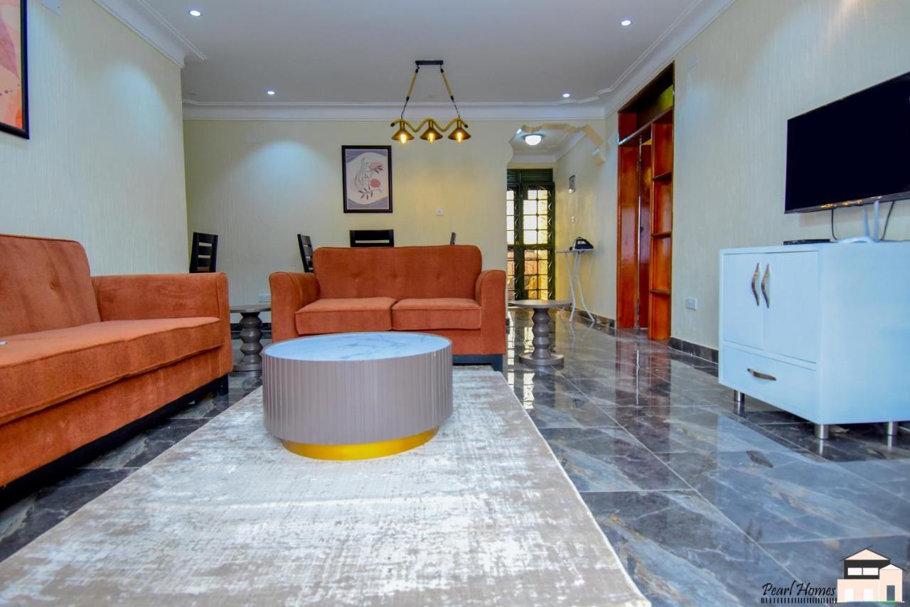 Elegant 2Bedroom Apartments Close To City Center Kampala Exterior photo